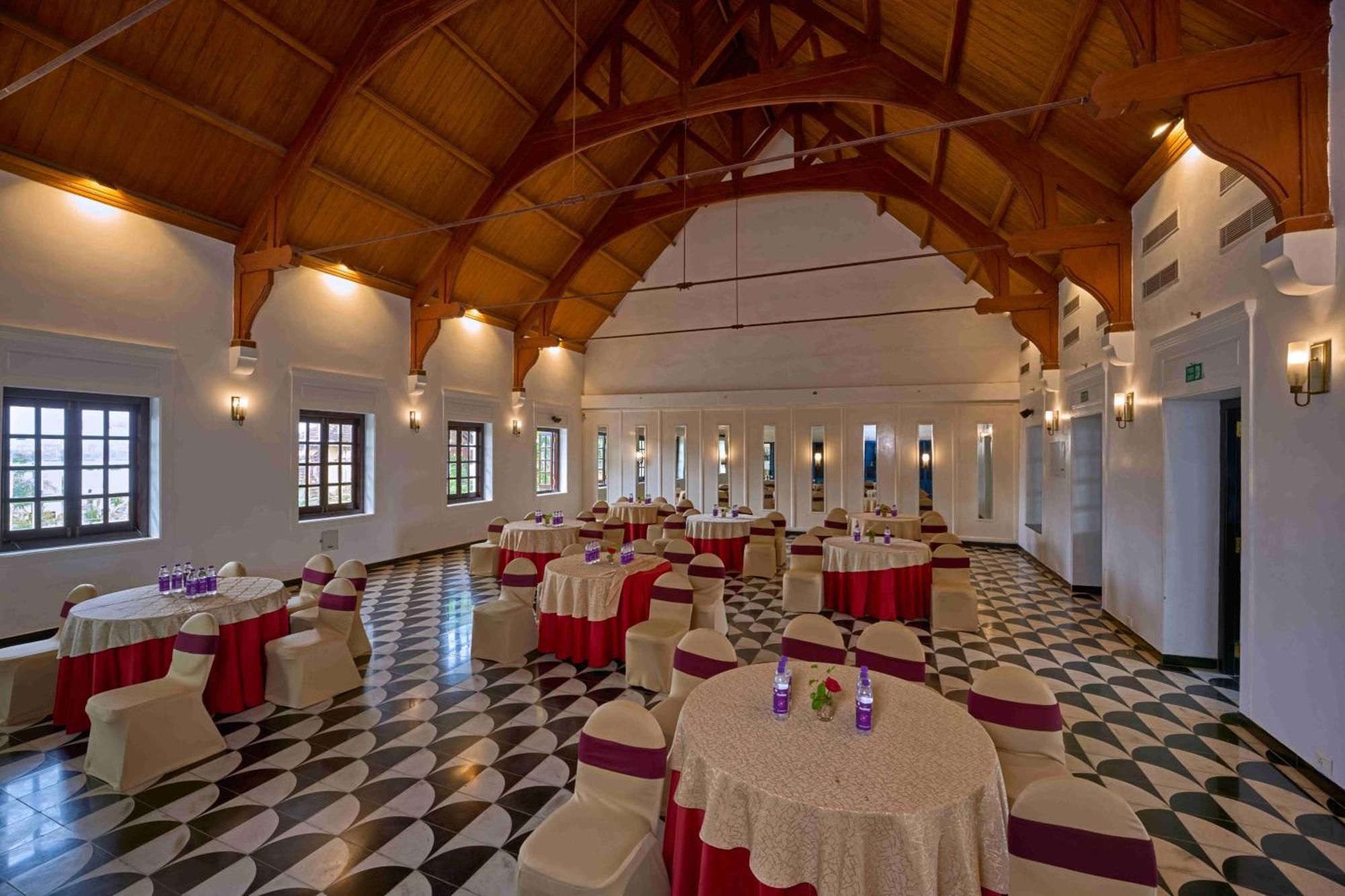 The Old Court House By Abad Hotel Fort Kochi Exterior foto